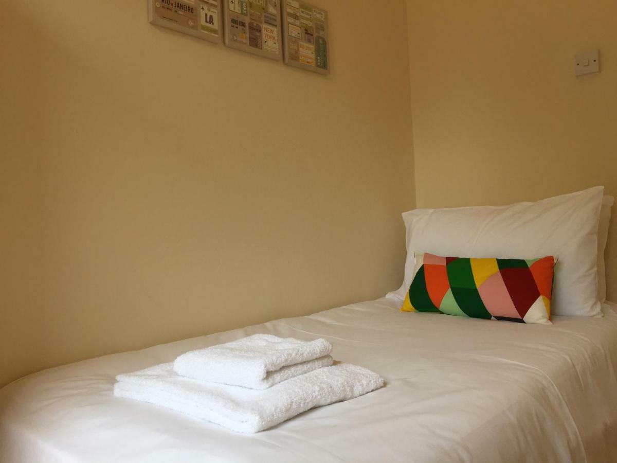 วิคาเรจ ลอดจ์ เบอร์มิงแฮม Hotel ภายนอก รูปภาพ